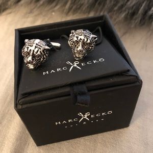 Cuff links